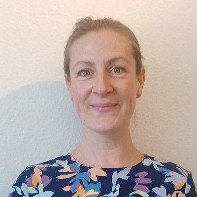 Foto Clari zugeschnitten_edited.jpg