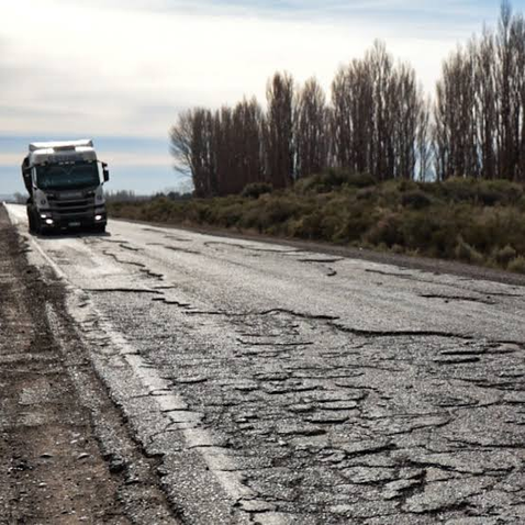 El Gobierno admitió que usa fondos destinados a rutas para sostener el equilibrio fiscal