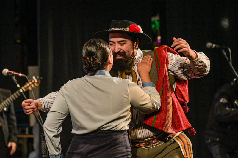 El Gran Río Cuarto abrió los festejos patrios con una noche de gala