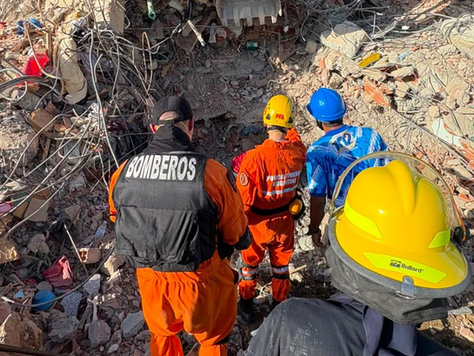 Rescatistas argentinos continúan con la búsqueda de sobrevivientes tras el terremoto en Venezuela