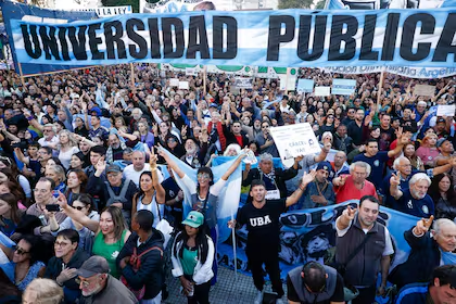 “La universidad está liderando un nuevo movimiento social”, advirtió Daniel Montoya