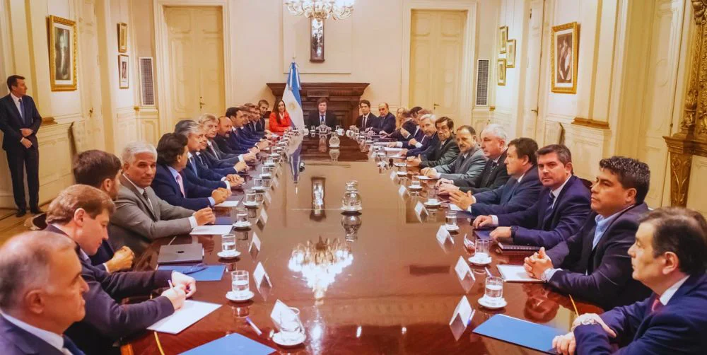 Ajuste a las provincias: los envíos discrecionales cayeron 53% y crece la dependencia de los ATN