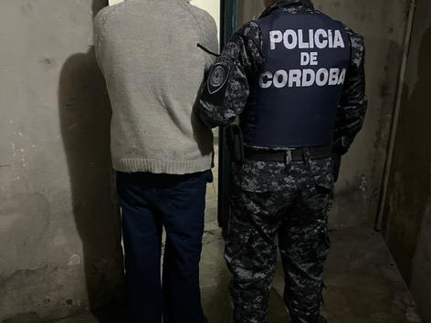 Detuvieron al exhibicionista que acecha los comercios, pero podría quedar en libertad