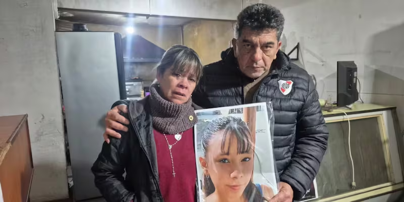 A tres meses del femicidio de Agostina Vega, su familia reclama más detenciones: “Todos los que estaban en esa casa están implicados”