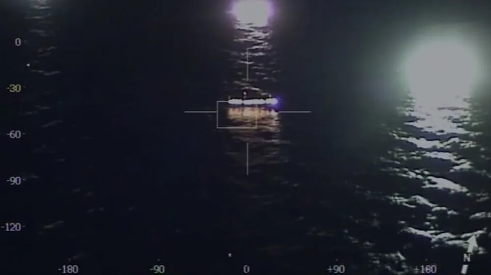 Detectan a un buque portugués pescando ilegalmente en aguas argentinas