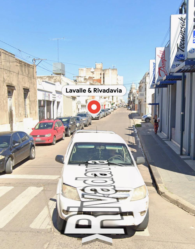 Buscan testigos tras un choque y fuga: un joven quedó herido y su moto no aparece