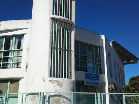 Una foto desató el alerta: demoraron a un menor en una escuela de Córdoba