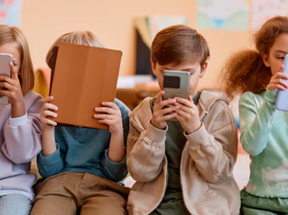 España prohibirá el acceso a redes sociales a menores de 16 años