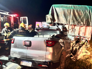 Choque fatal en Ruta 8: una camioneta impactó contra un acoplado y su conductor murió