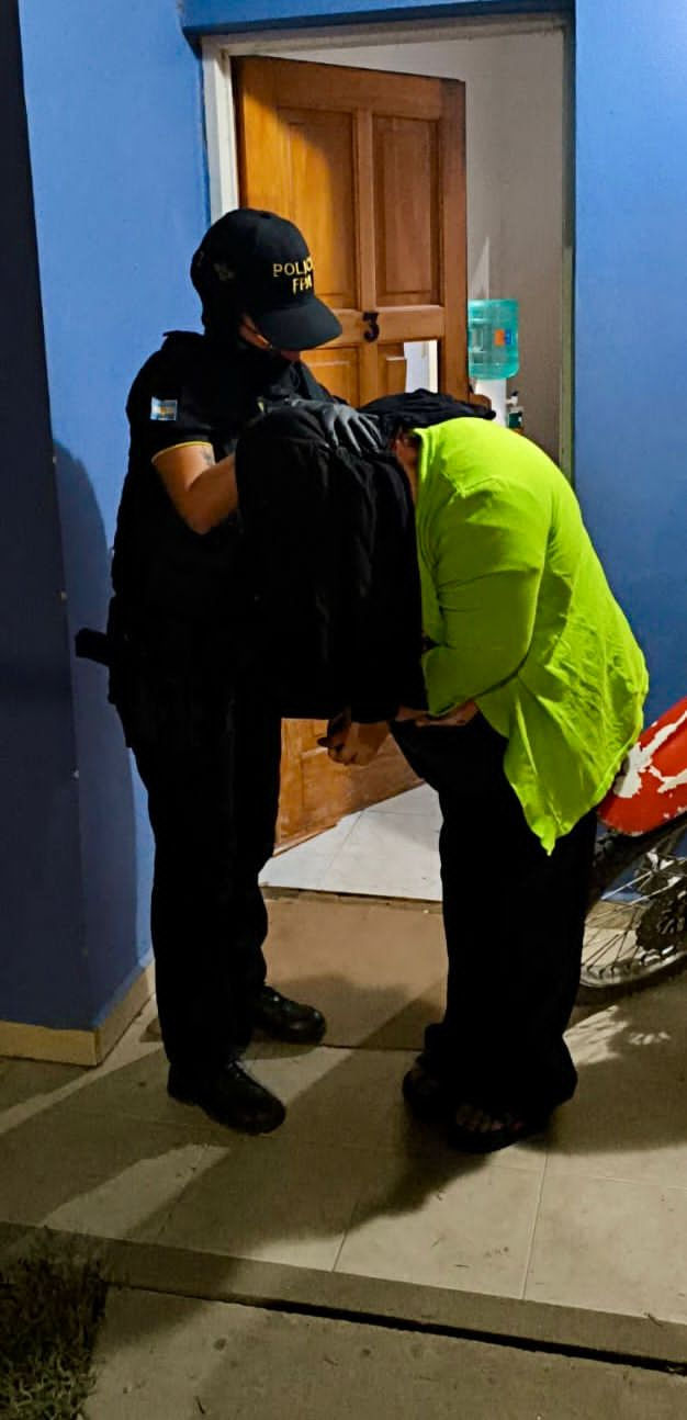 Cayó un punto de venta de droga en barrio Alberdi: Allanamiento y un detenido