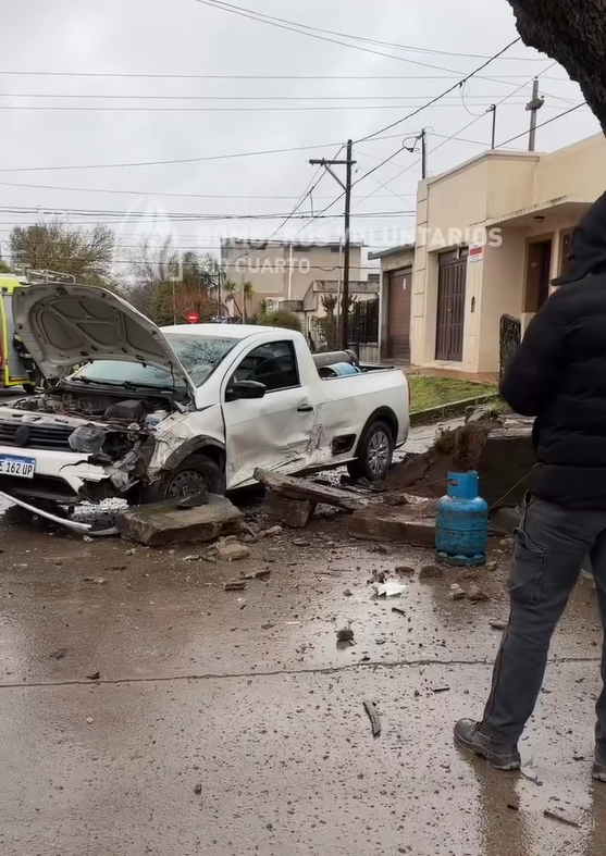 Siniestro vial en barrio Lomitas de Oro movilizó a los servicios de emergencia