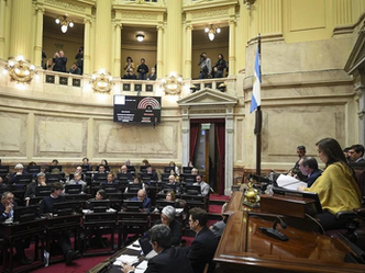 El Gobierno elimina el artículo más polémico de la reforma laboral tras la presión de la oposición