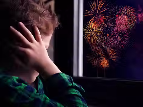 A un mes de las fiestas, familias y especialistas alertan por el uso de pirotecnia y reclaman controles efectivos