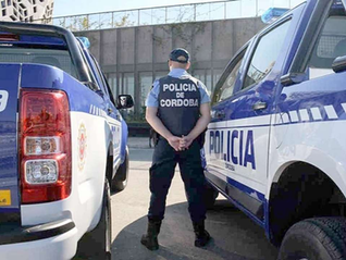 Córdoba: apartan a policías acusados de obligar a una mujer a mostrar fotos íntimas