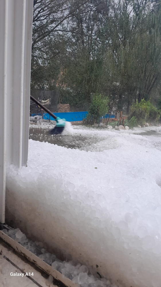Fuerte tormenta de granizo en Potrero de Garay: impactantes imágenes del temporal