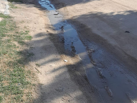 Una ola de robos de medidores de agua alarma a los vecinos del barrio Bimaco