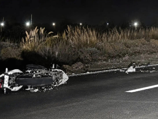 Atropelló un perro, cayó de la moto y murió arrollado por dos camionetas