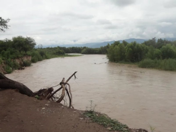 Murió al intentar salvar a dos niños en el Río Lavayén