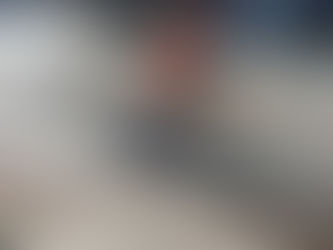 Hace más de un mes conviven con agua corriendo y nadie lo arregla