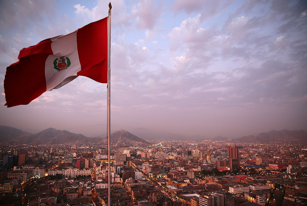 Entre el trauma y la ideología: el fantasma de la izquierda en Perú