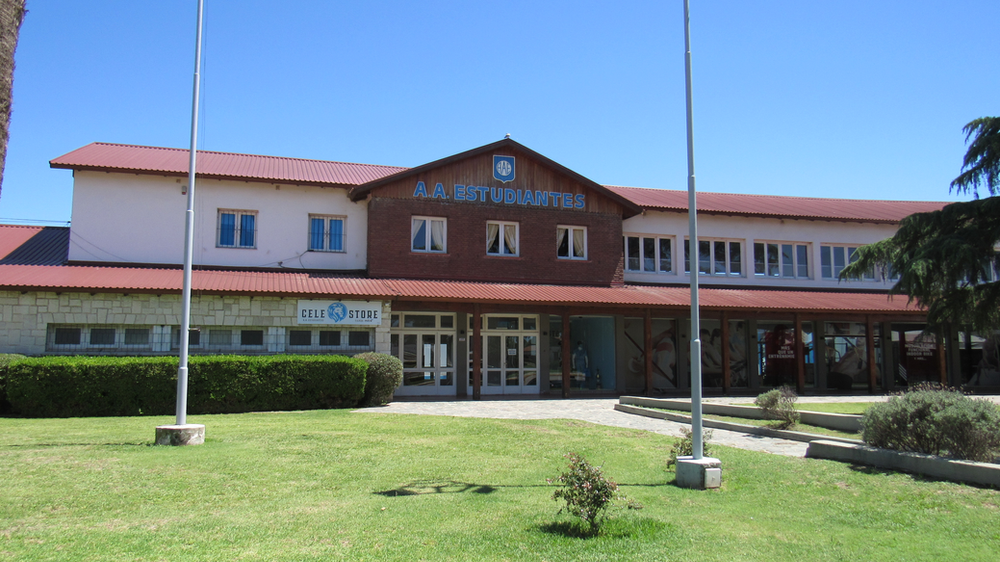 Tras la derrota, Estudiantes apartó a un grupo de jugadores del plantel