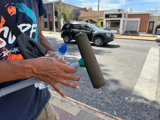 La prohibición de limpiavidrios entra en cuenta regresiva y ya denuncian retiros en Río Cuarto
