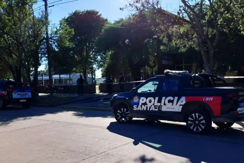 Detienen a un joven de 16 años por encubrimiento en el tiroteo escolar de Santa Fe