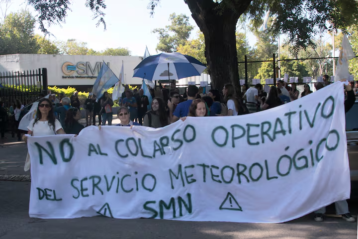 El ajuste llega al clima: prevén despidos masivos y un servicio “al límite”