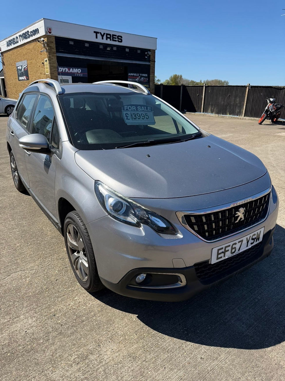 Thumbnail: Peugeot 2008