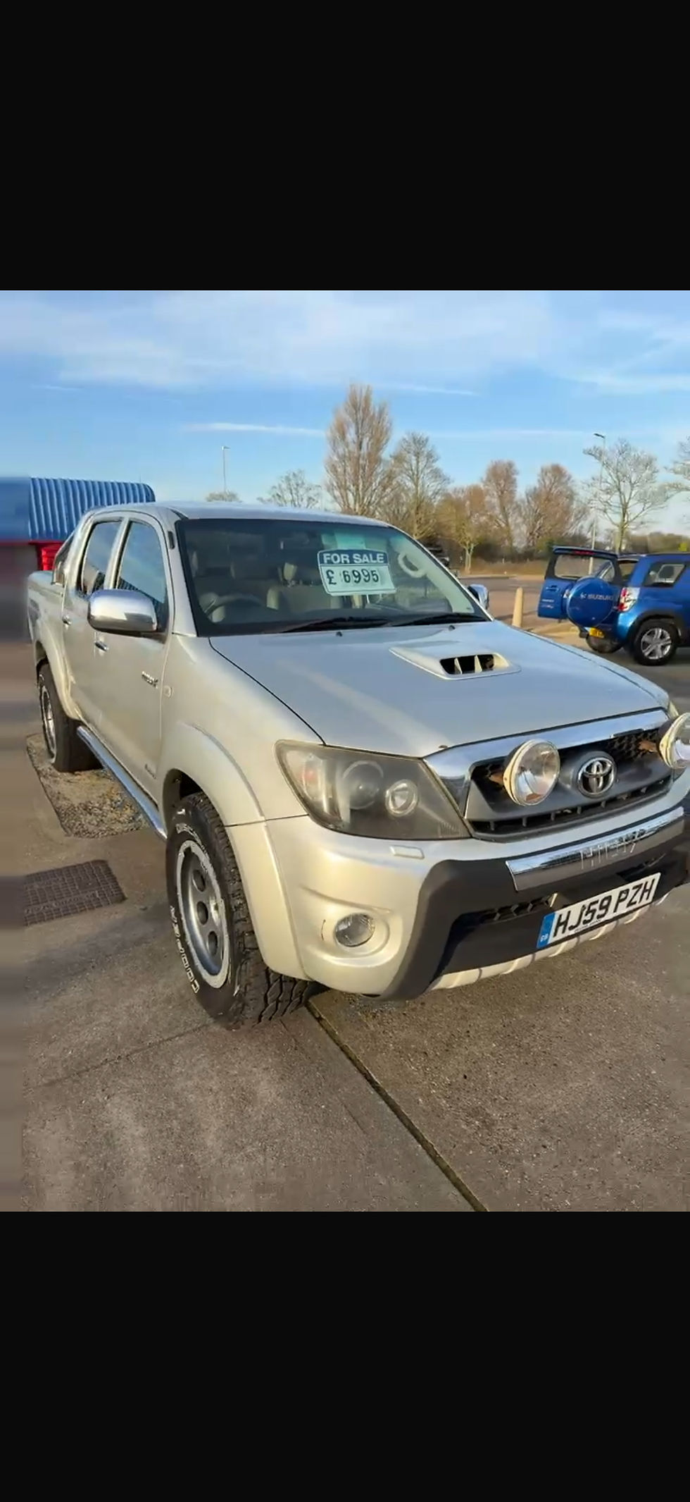 Thumbnail: Toyota Hillux