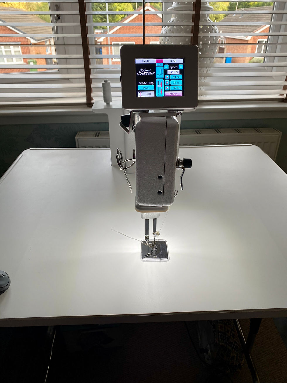 Thumbnail: SOLD! Handi Quilter Sweet 16 - Wolverhampton, West Midlands