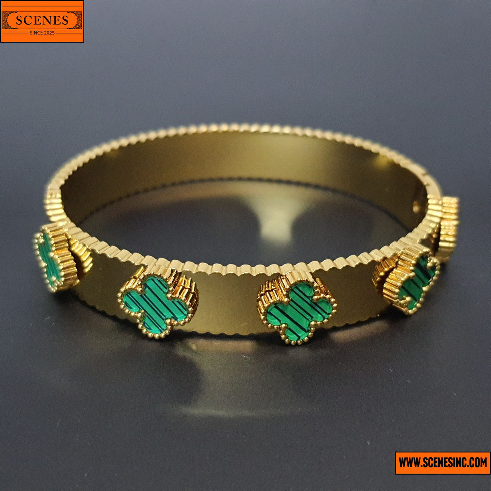 zoom shot of Quatrefoil Bracelet