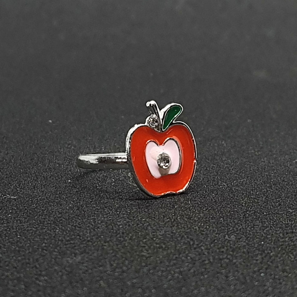 side shot of apple finger-ring
