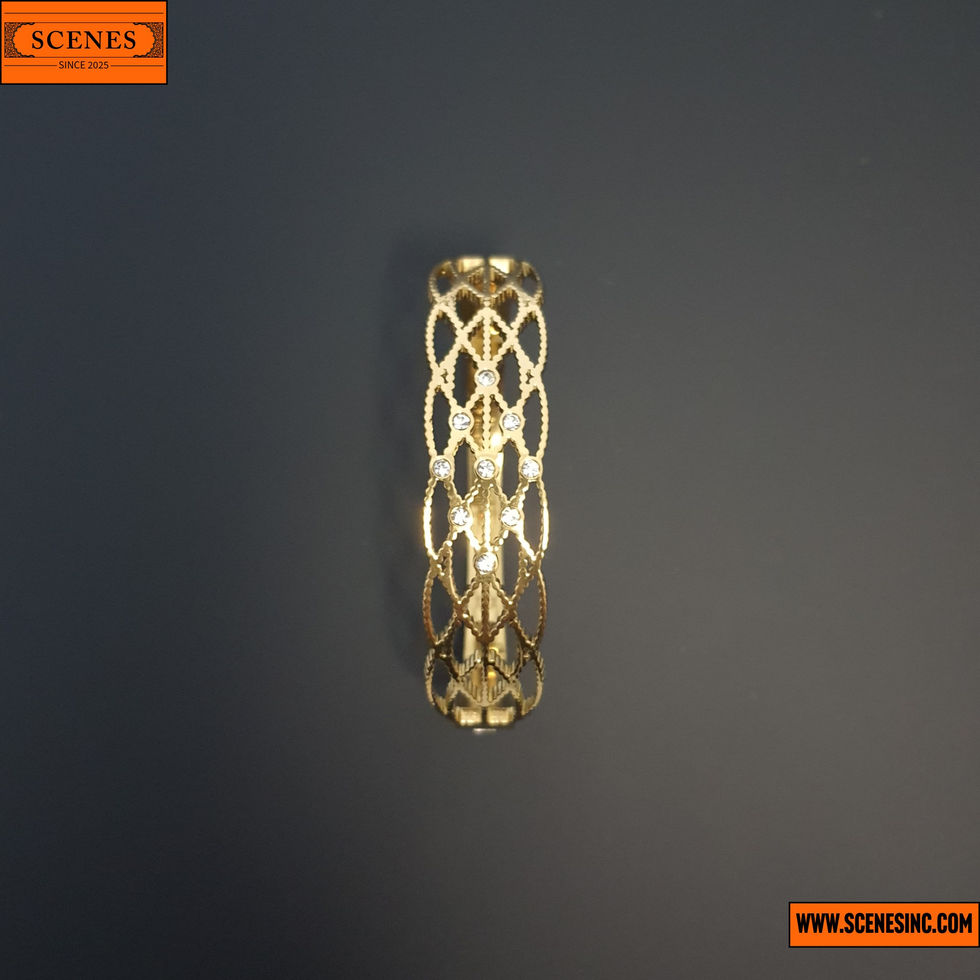 display shot of Royal Bracelet 1