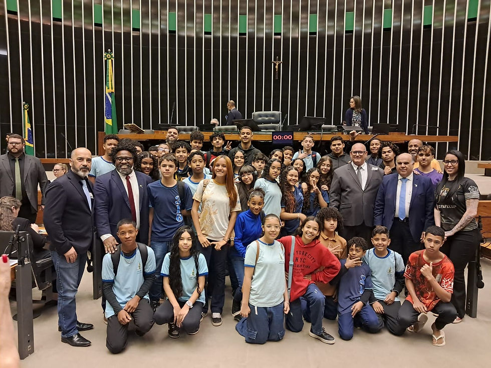 CÂMARA DOS DEPUTADOS CELEBRA O DIA DO PROFISSIONAL DE EDUCAÇÃO FÍSICA COM SESSÃO SOLENE