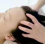 頭のマッサージ 心地良い Healing Beauty Salon Maitrii