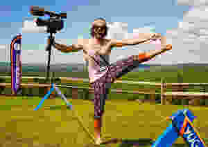 Slack-lining with video camera