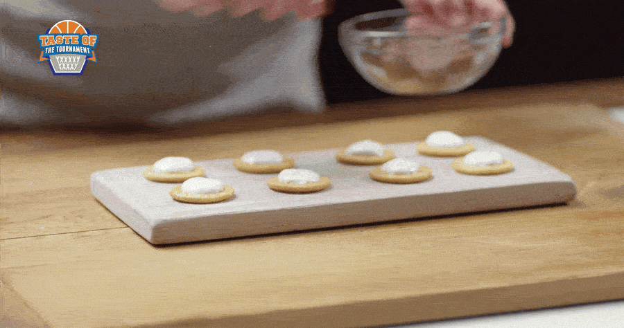 ritz_&_reese's_sandwiches_brand_020317_v1.gif