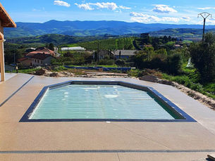 Les Avantages du béton désactivé pour vos projets extérieurs