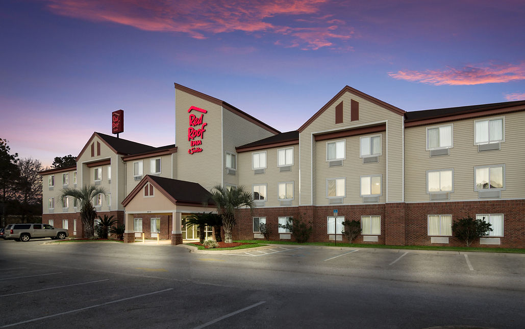 589-Exterior-Night-1 (2.22.22).jpg