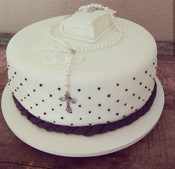 BOLO BÍBLIA COM TERÇO