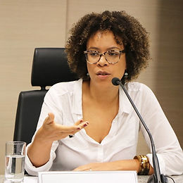 Ynaê Lopes dos Santos
