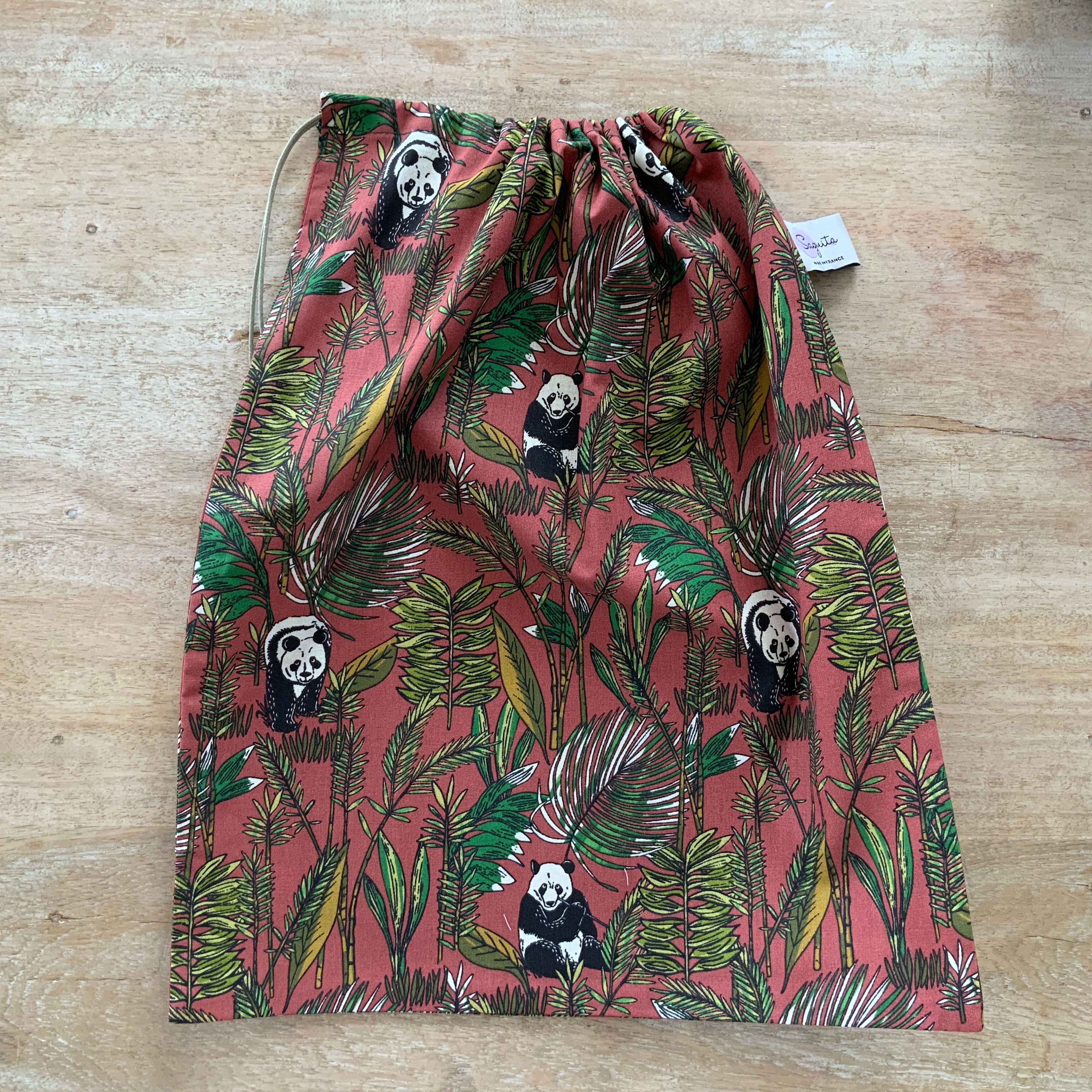 Sacavrac Panda fond brique Taille L