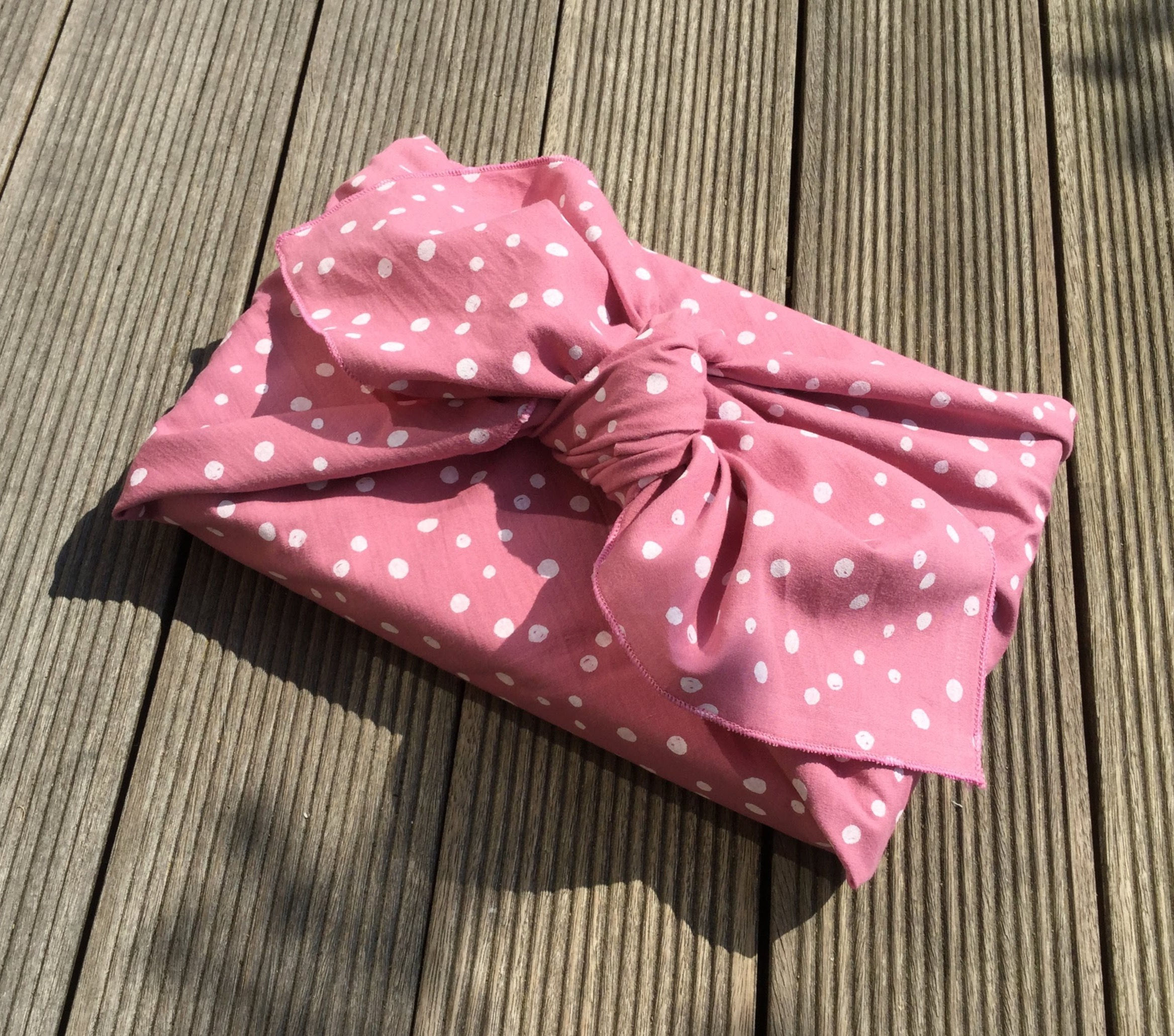 Furoshiki rose à pois blancs