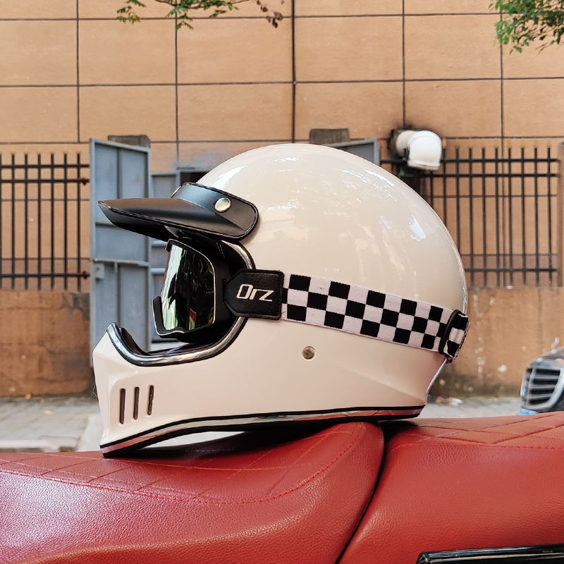 Thumbnail: Vintage Style Motorcycle Helmet Full Face