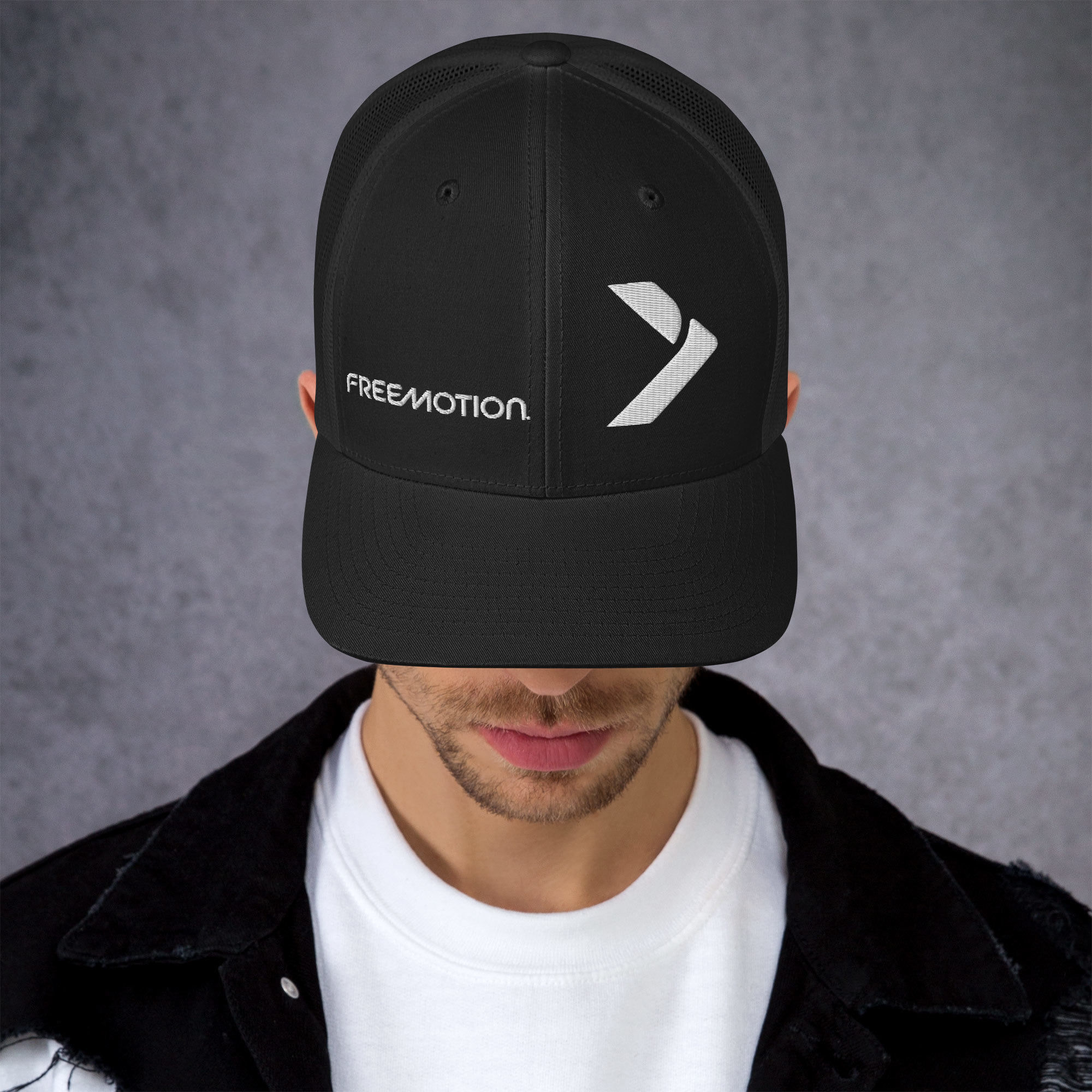 Freemotion Cap white text