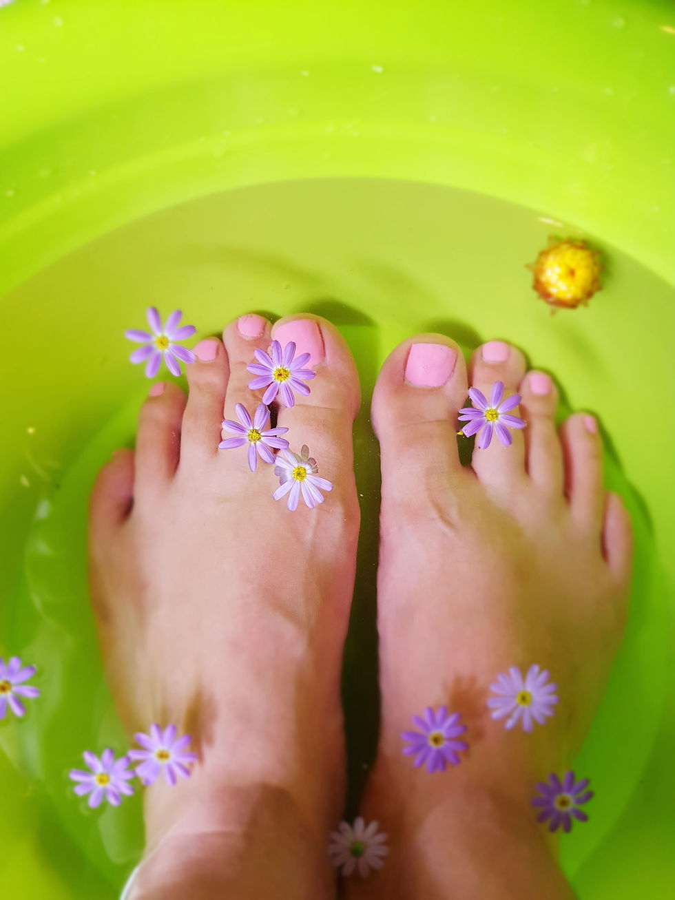Tired, sore feet? Try this easy Peppermint foot treatment
