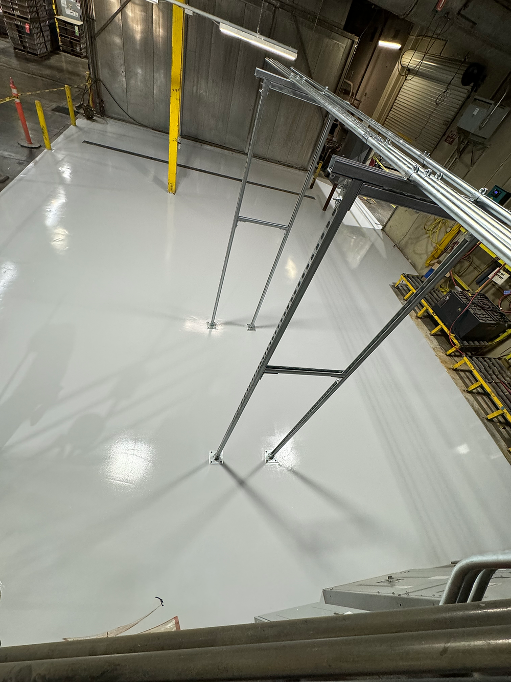 Clean industrial epoxy flooring for Southern California