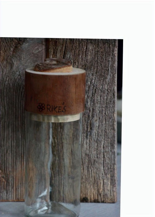 Miniaturbild: Glas mit Holzdeckel