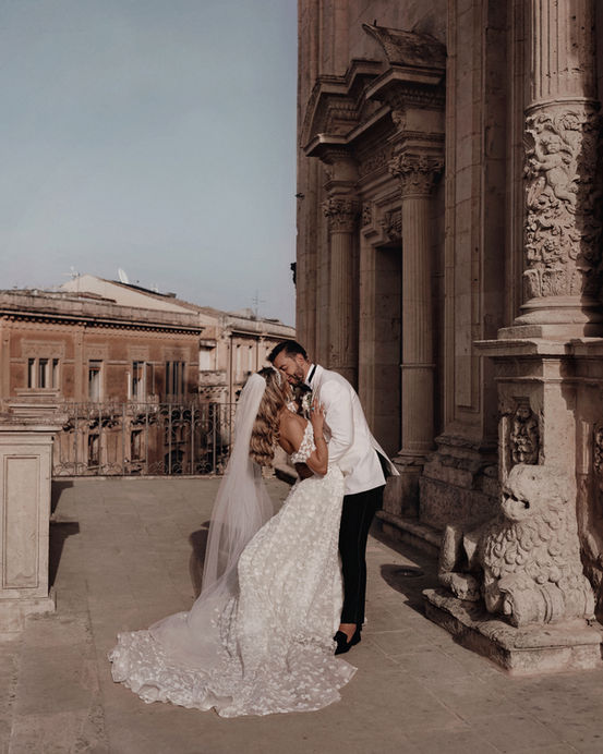 Luxury destination wedding photography of bride and groom in Italy